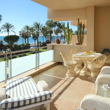 First Floor Side Property, San Pedro Apartment *