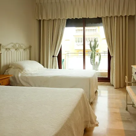 First Floor Side Property, San Pedro * Marbella